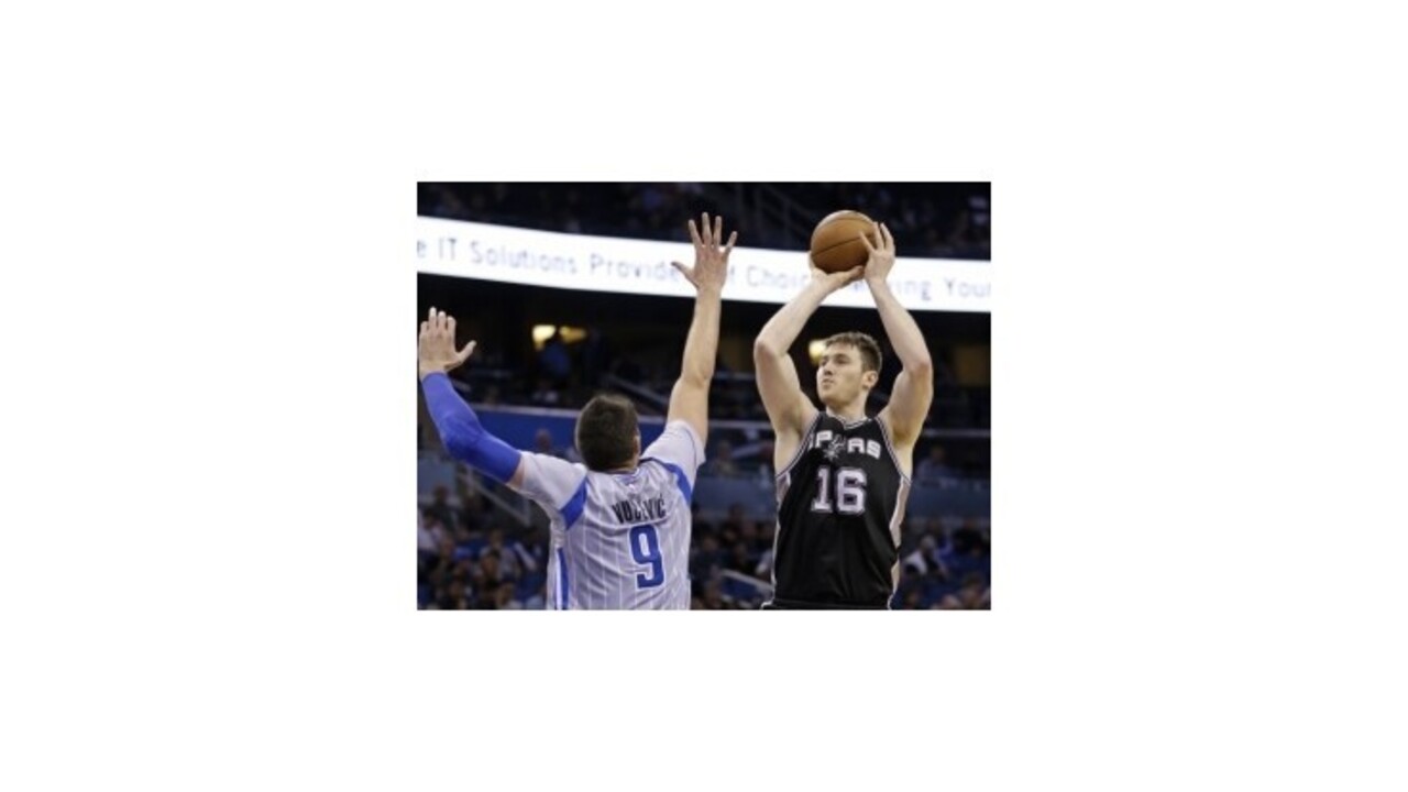 San Antonio s piatou výhrou v rade aj miestenkou do play-off